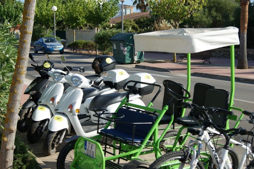 Apartamentos California · Alquiler de Scooters